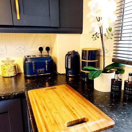 Home From Home 3 Bed,2 Bath House With Garden&Parking Near Centre&Tram Stop Шефилд Экстерьер фото