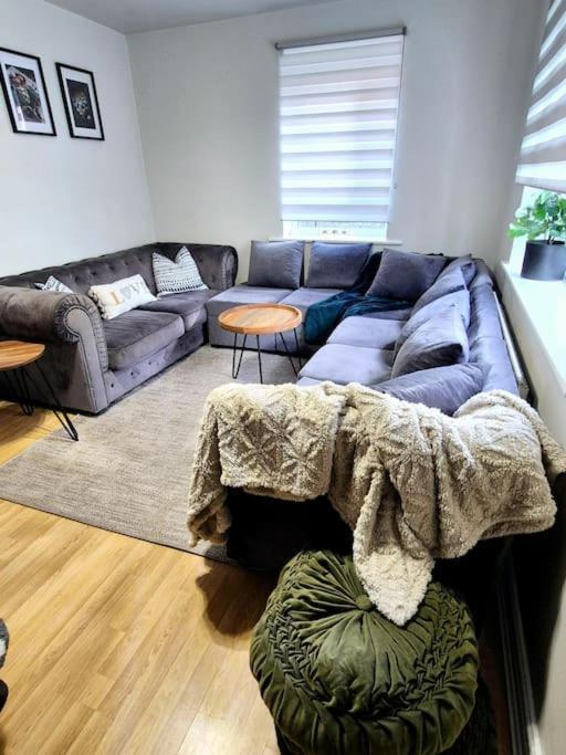 Home From Home 3 Bed,2 Bath House With Garden&Parking Near Centre&Tram Stop Шефилд Экстерьер фото